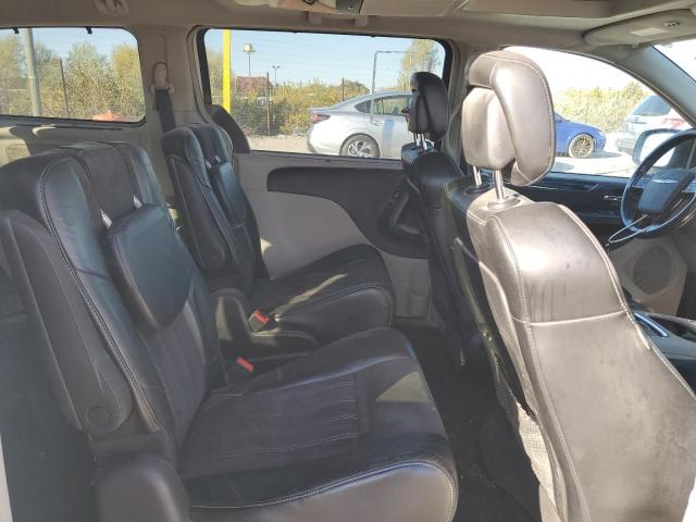 Chrysler Minivan Touring L Image 12