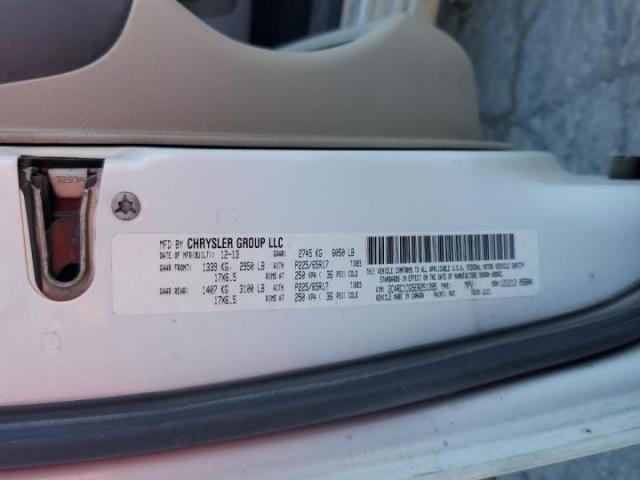 Chrysler Minivan Touring L Image 9