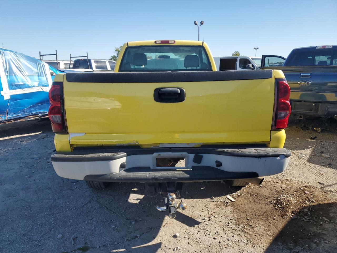 Chevrolet Silverado K2500 Heavy Duty Image 10