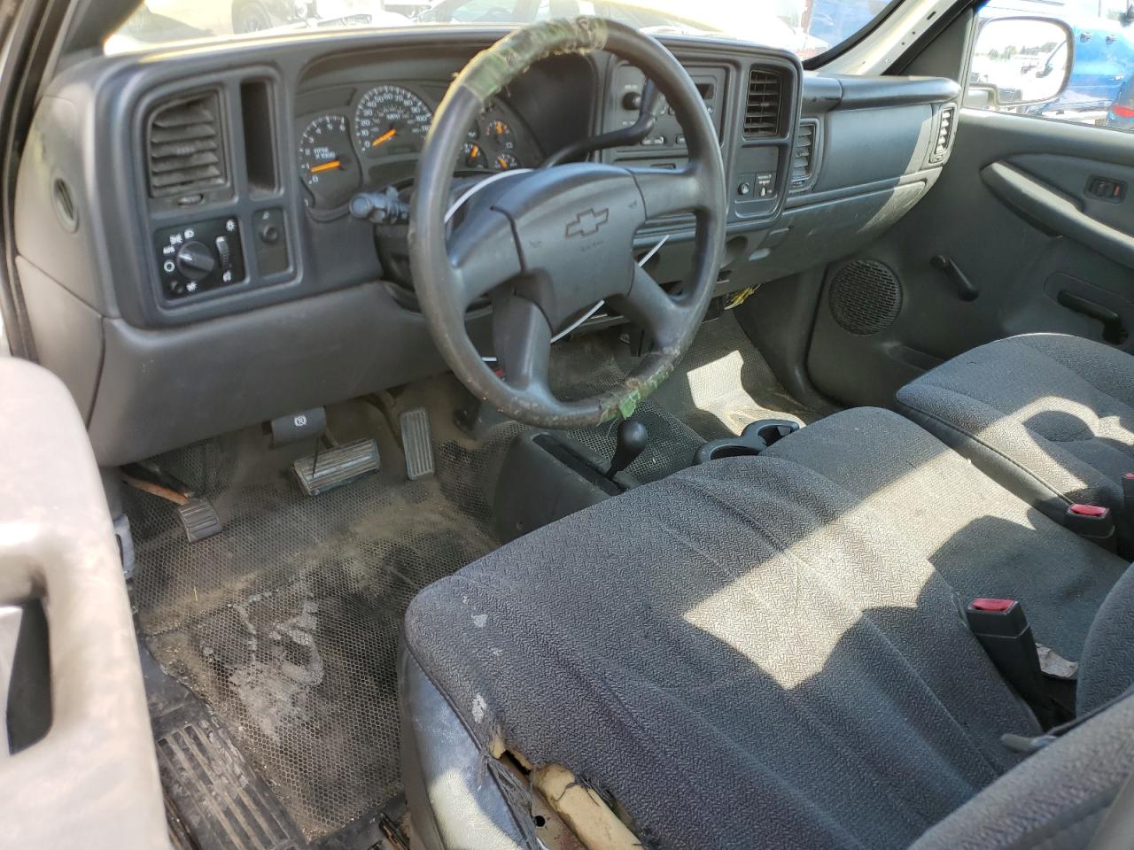 Chevrolet Silverado K2500 Heavy Duty Image 2