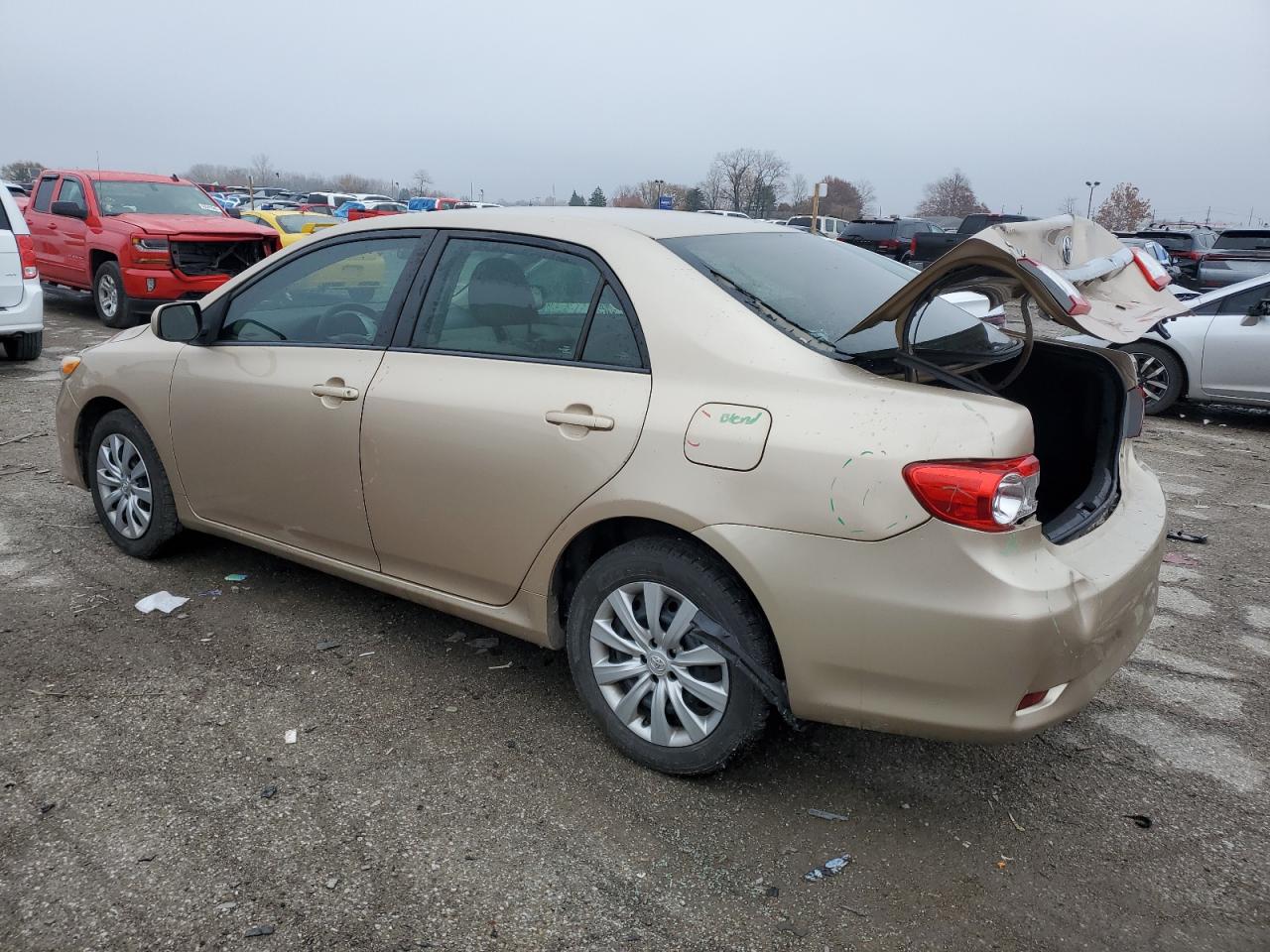 Toyota Corolla Base Image 2