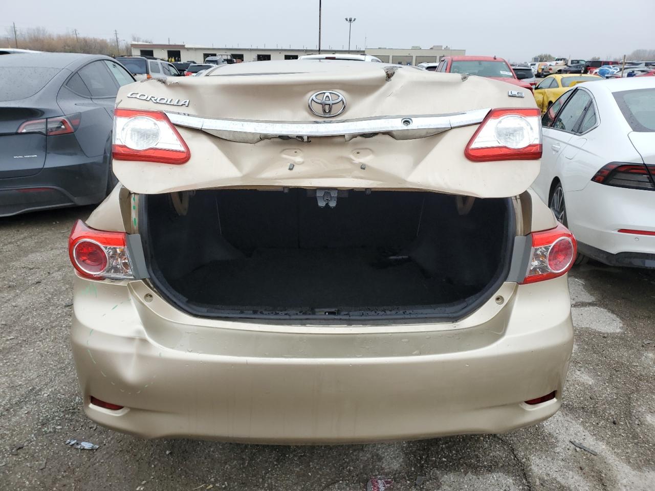 Toyota Corolla Base Image 3