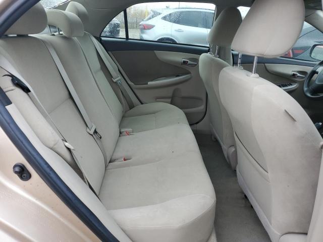 Toyota Corolla Base Image 7