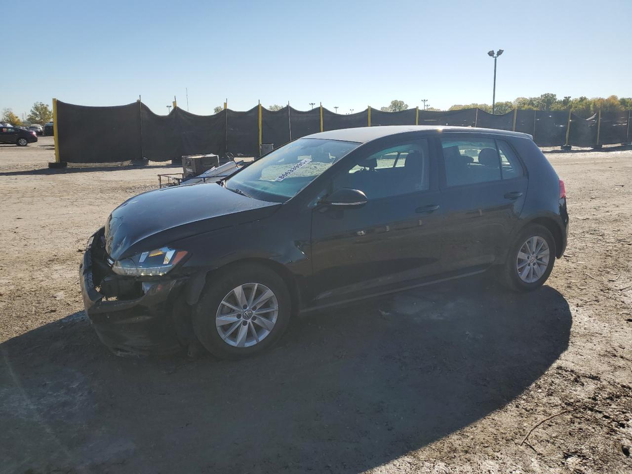 Volkswagen Golf S Image 1