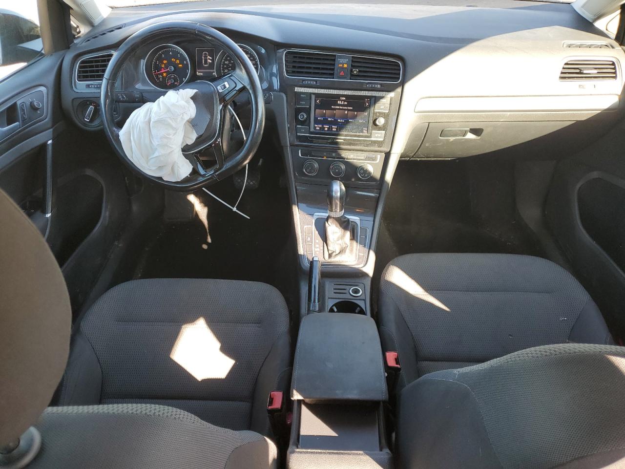 Volkswagen Golf S Image 6