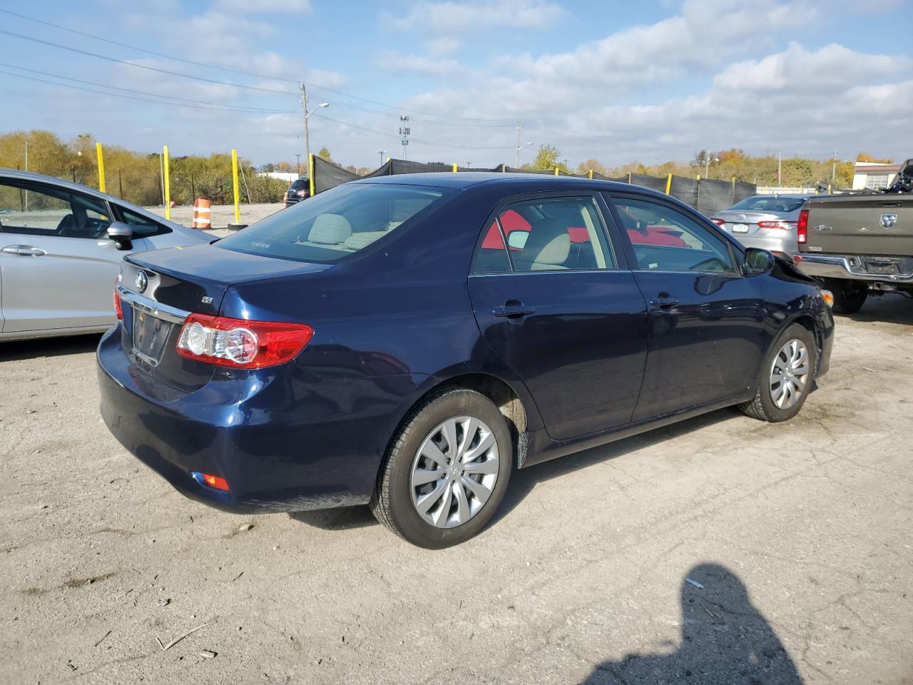 Toyota Corolla Base Image 4