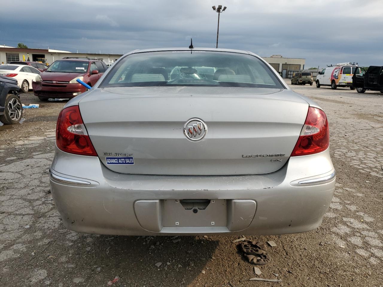Buick LaCrosse Cx Image 11