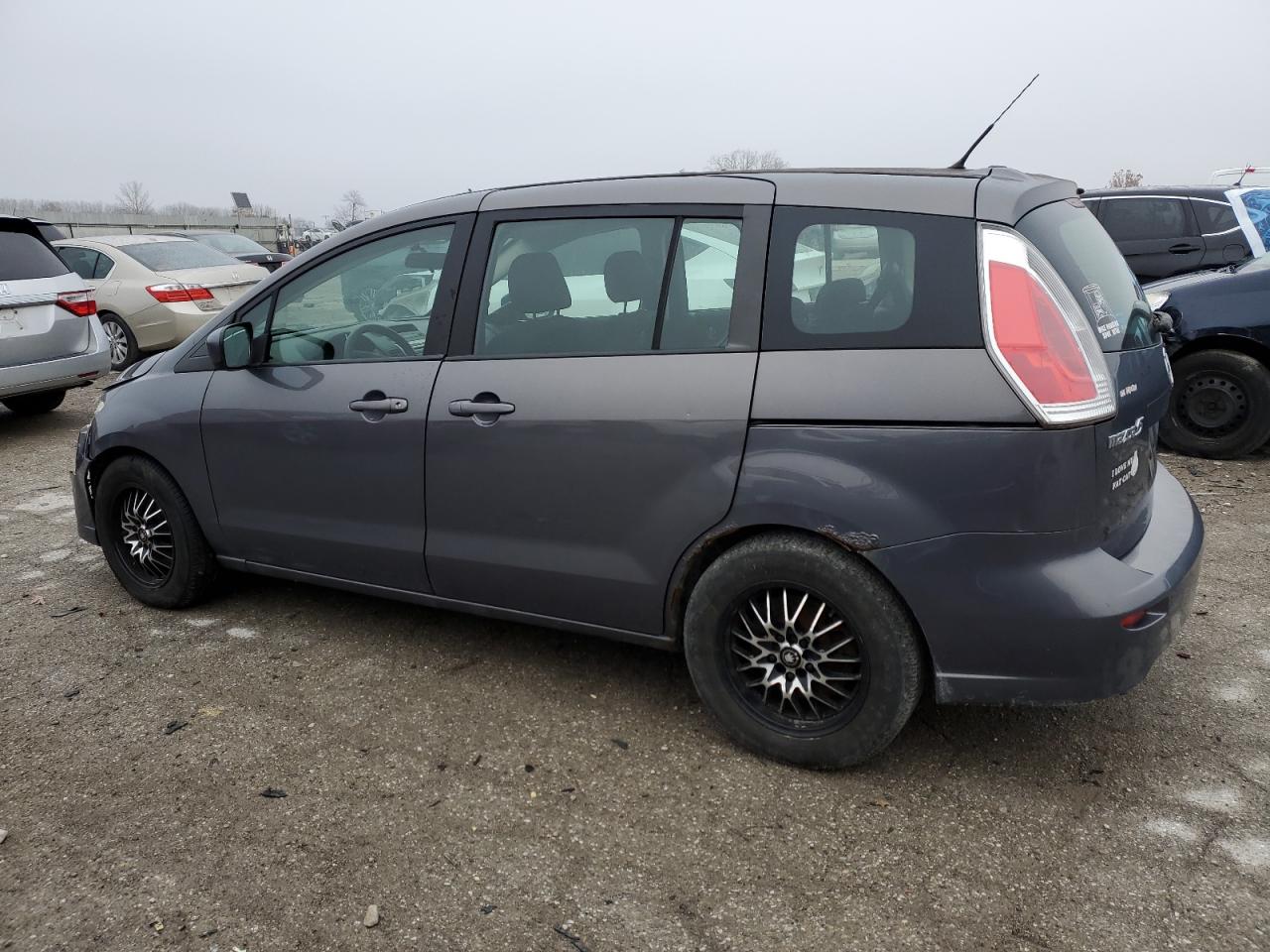 Mazda 5 Image 4