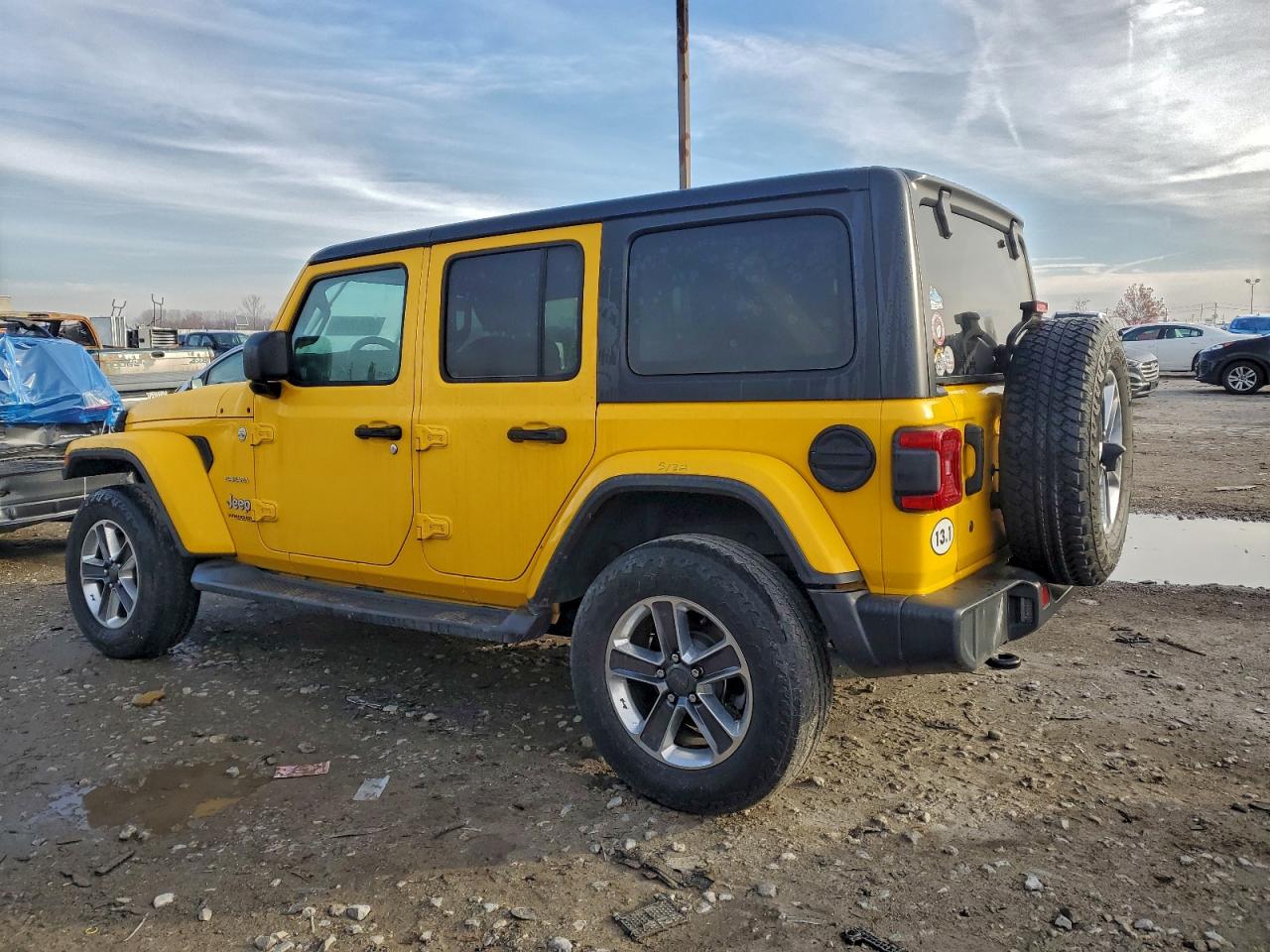 Jeep Wrangler Sahara Image 13