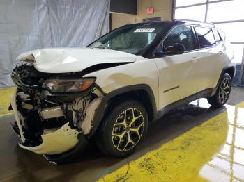  Salvage Jeep Compass