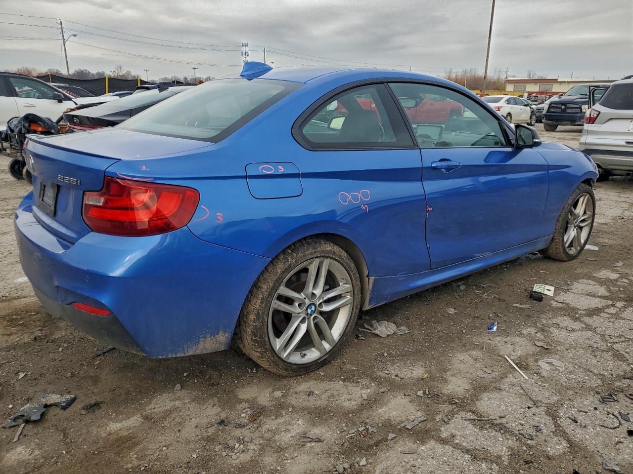 BMW 2 Series Xi Image 9