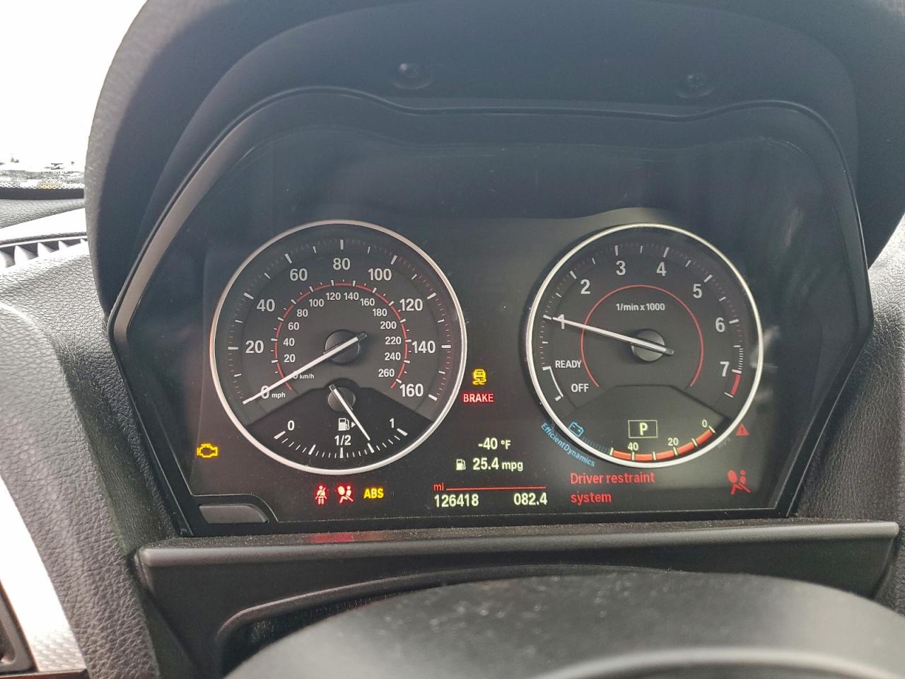 BMW 2 Series Xi Image 8