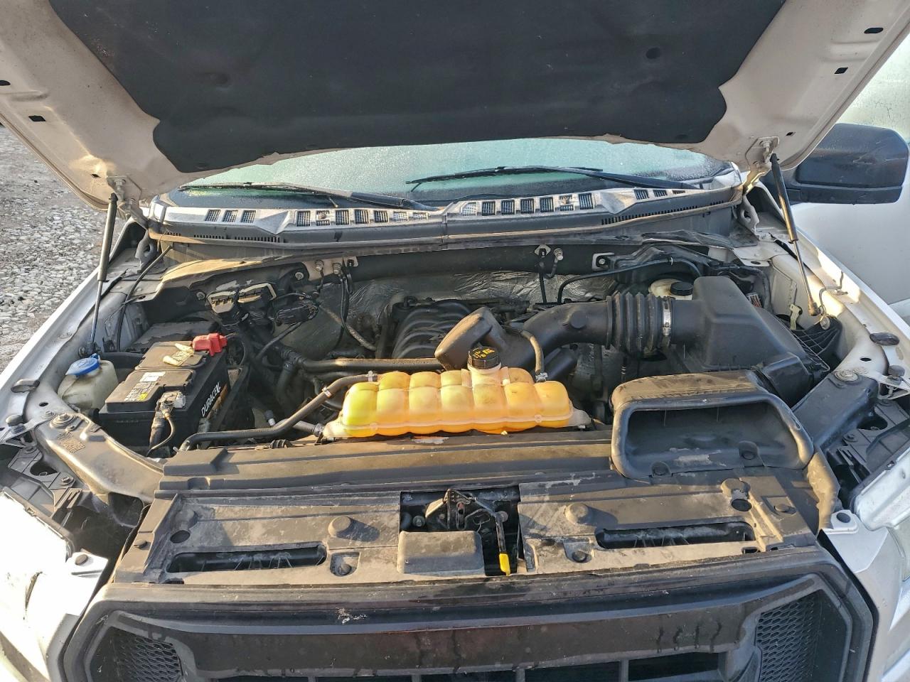 Ford F-150 Supercrew Image 12