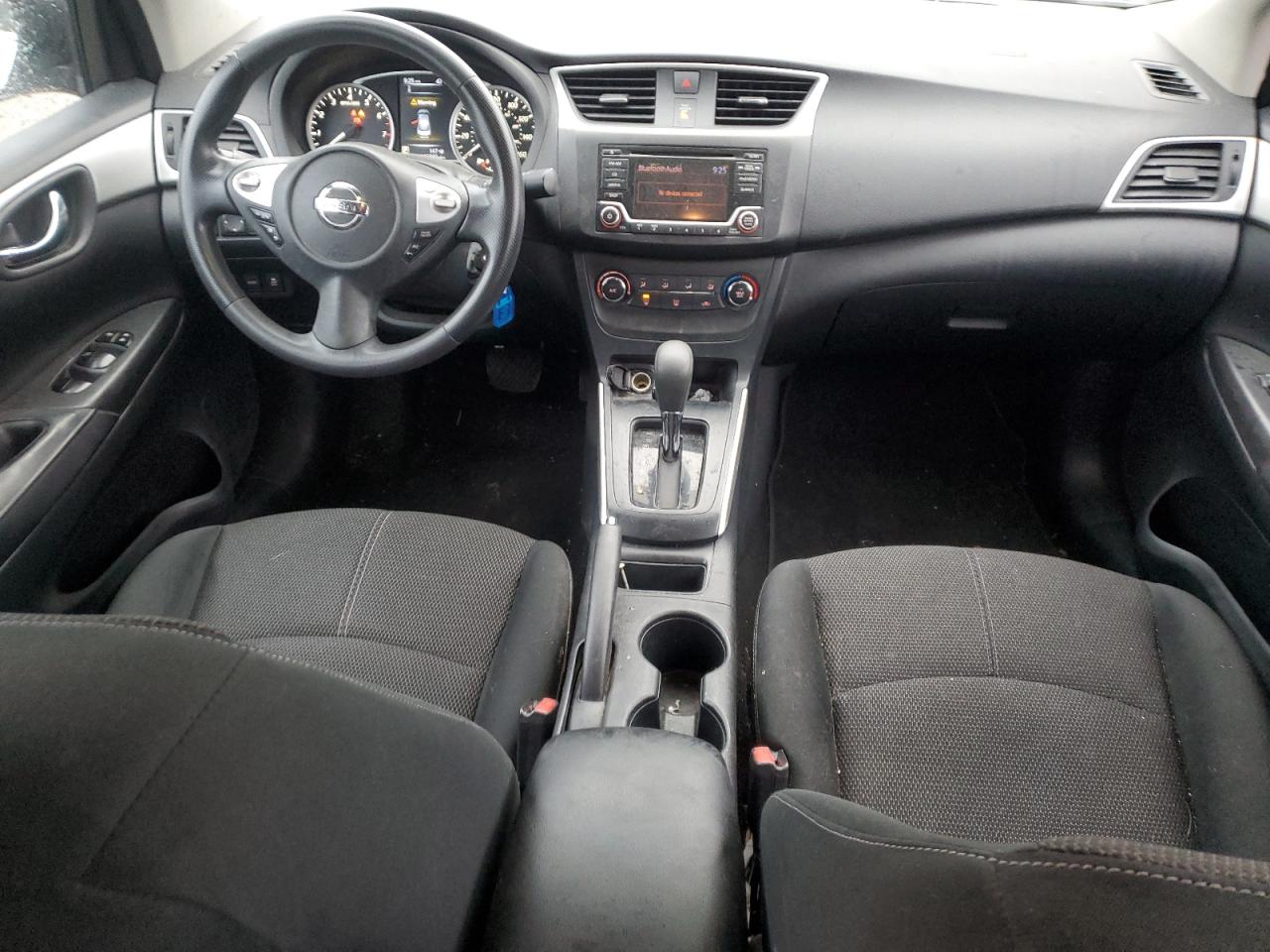 Nissan Sentra S Image 7