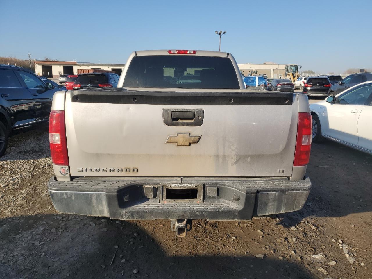 Chevrolet Silverado K1500 Image 11