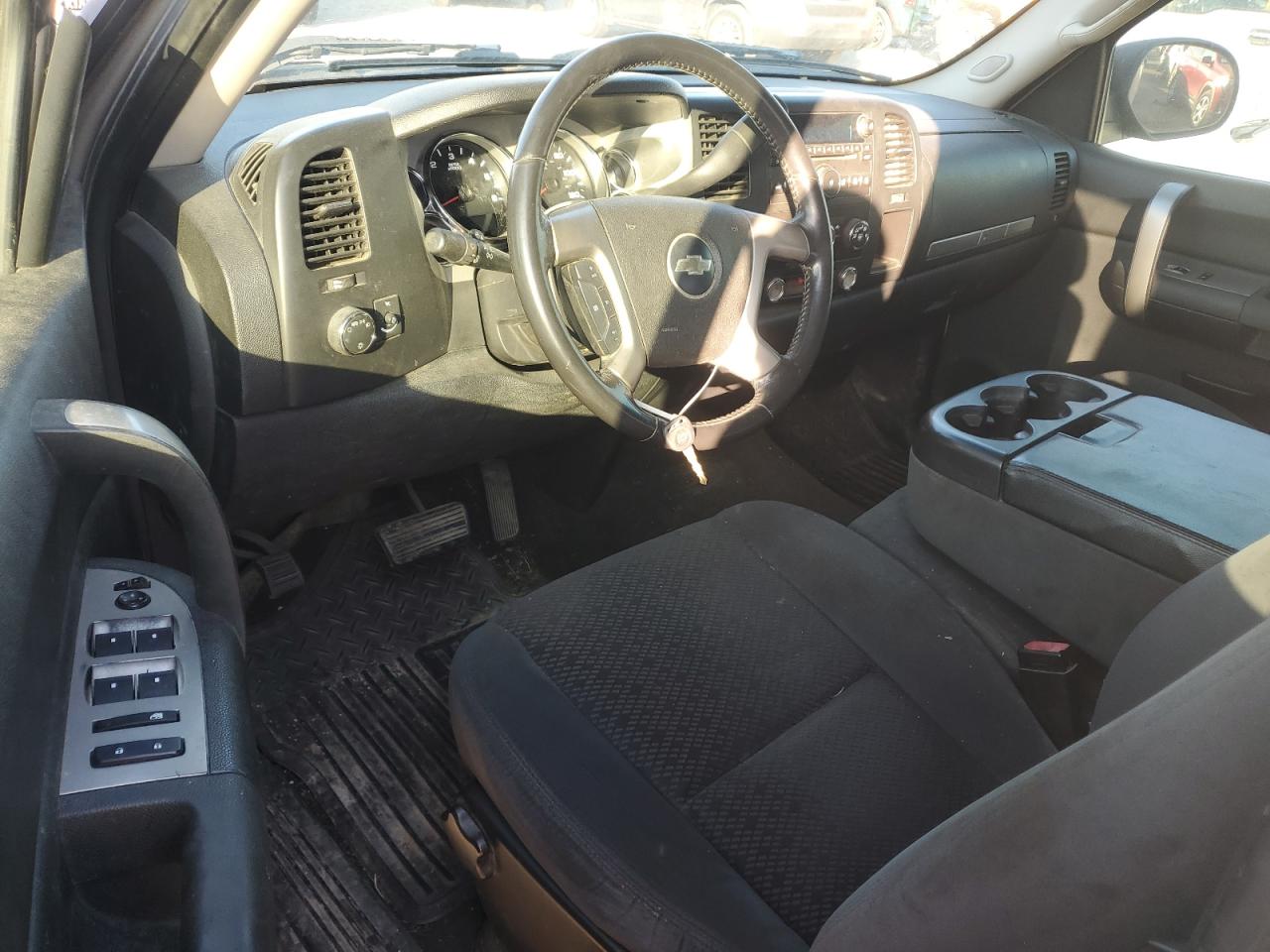 Chevrolet Silverado K1500 Image 10