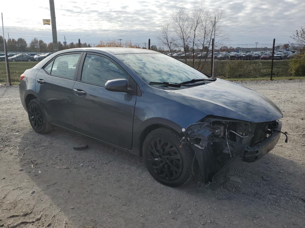 Toyota Corolla L Image 4