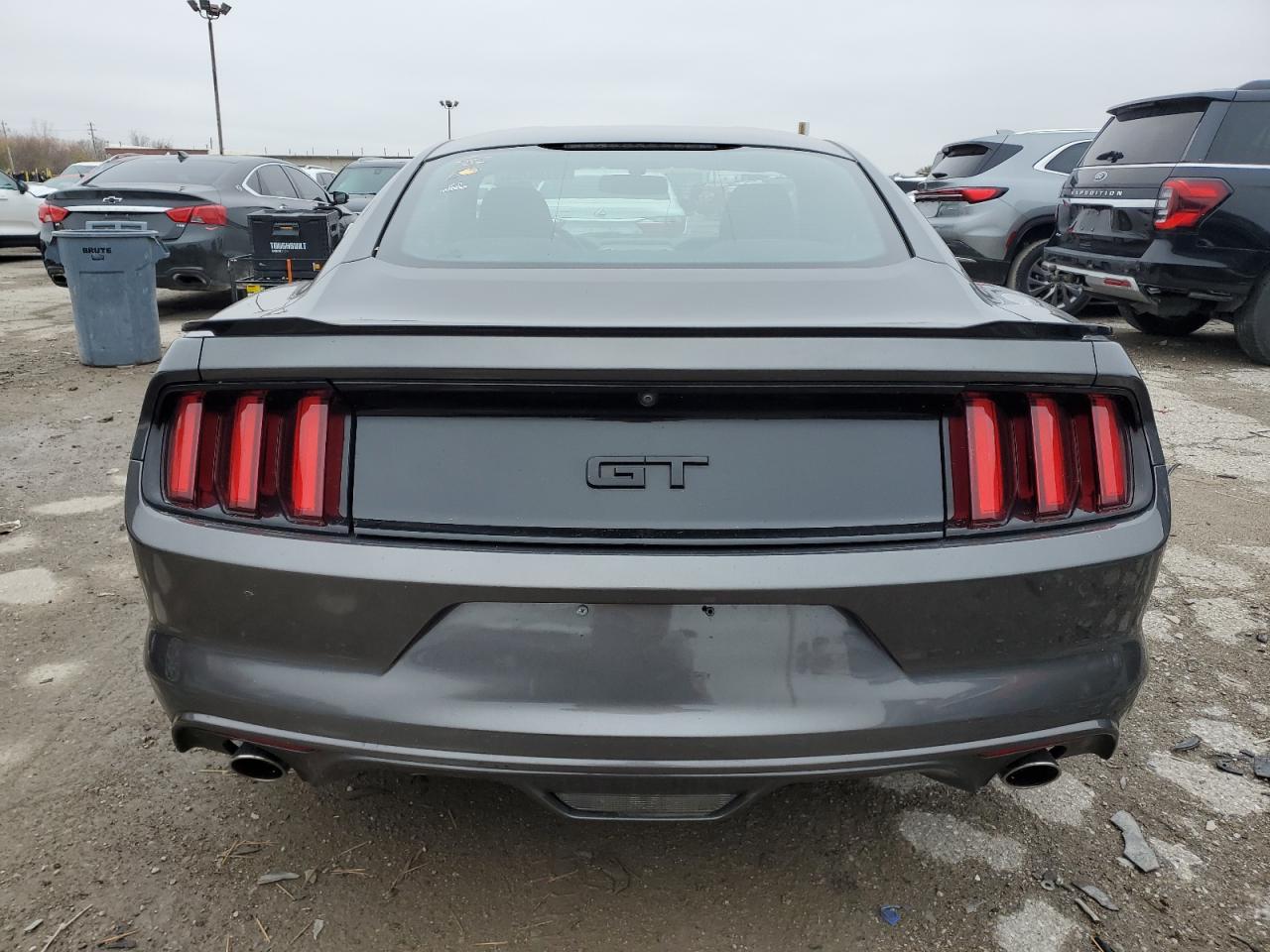 Ford Mustang Gt Image 3