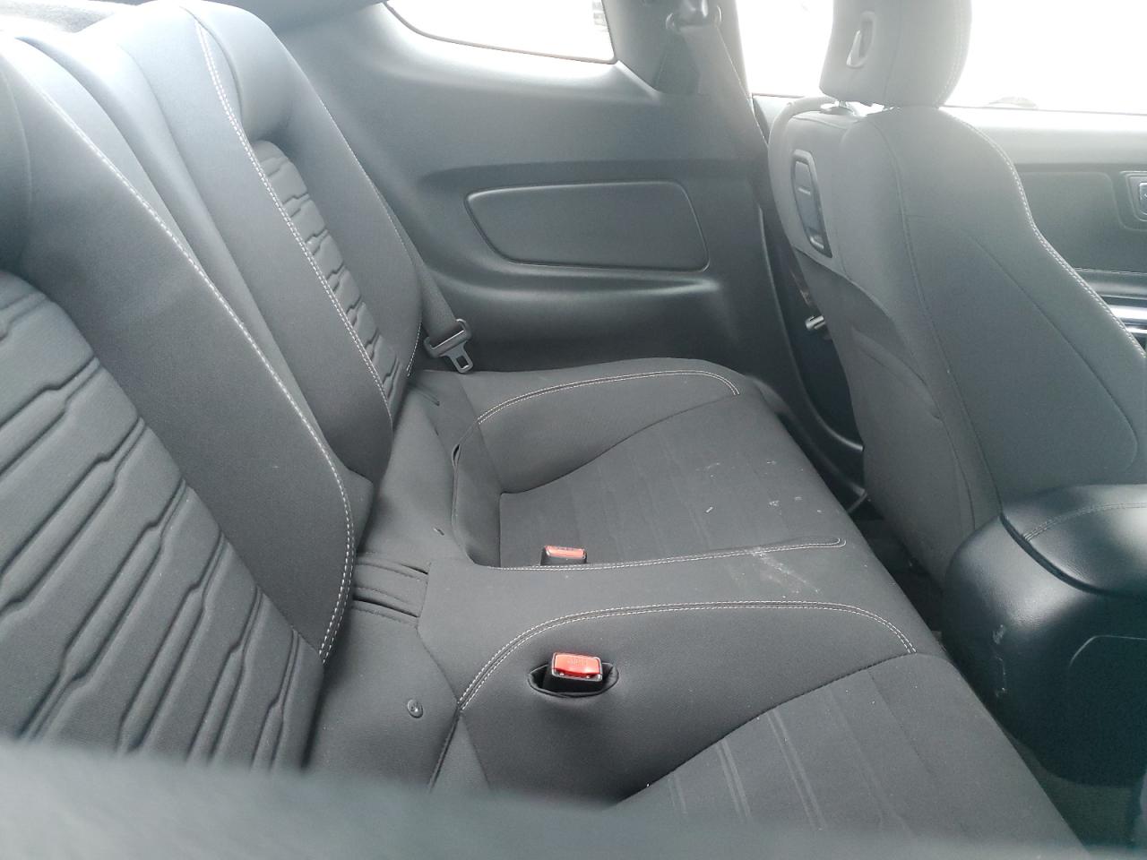 Ford Mustang Gt Image 9