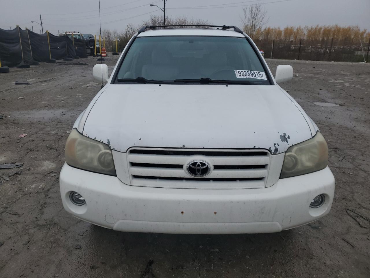 Toyota Highlander Sport Image 2