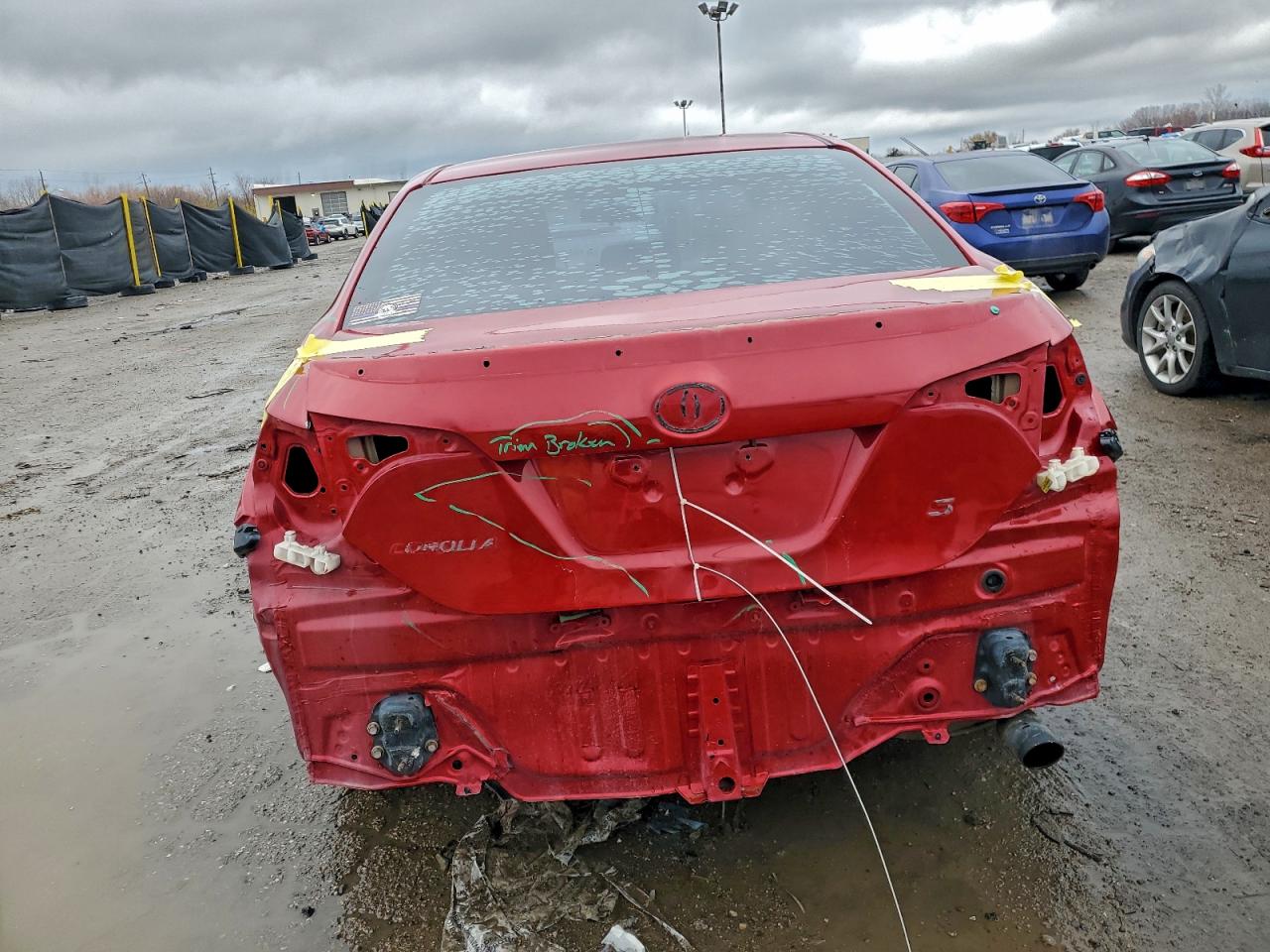 Toyota Corolla L Image 2