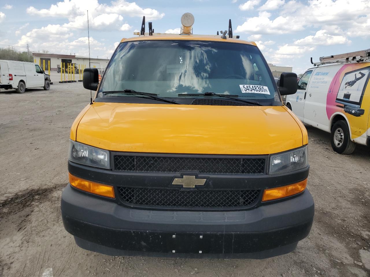 Chevrolet Express Image 7
