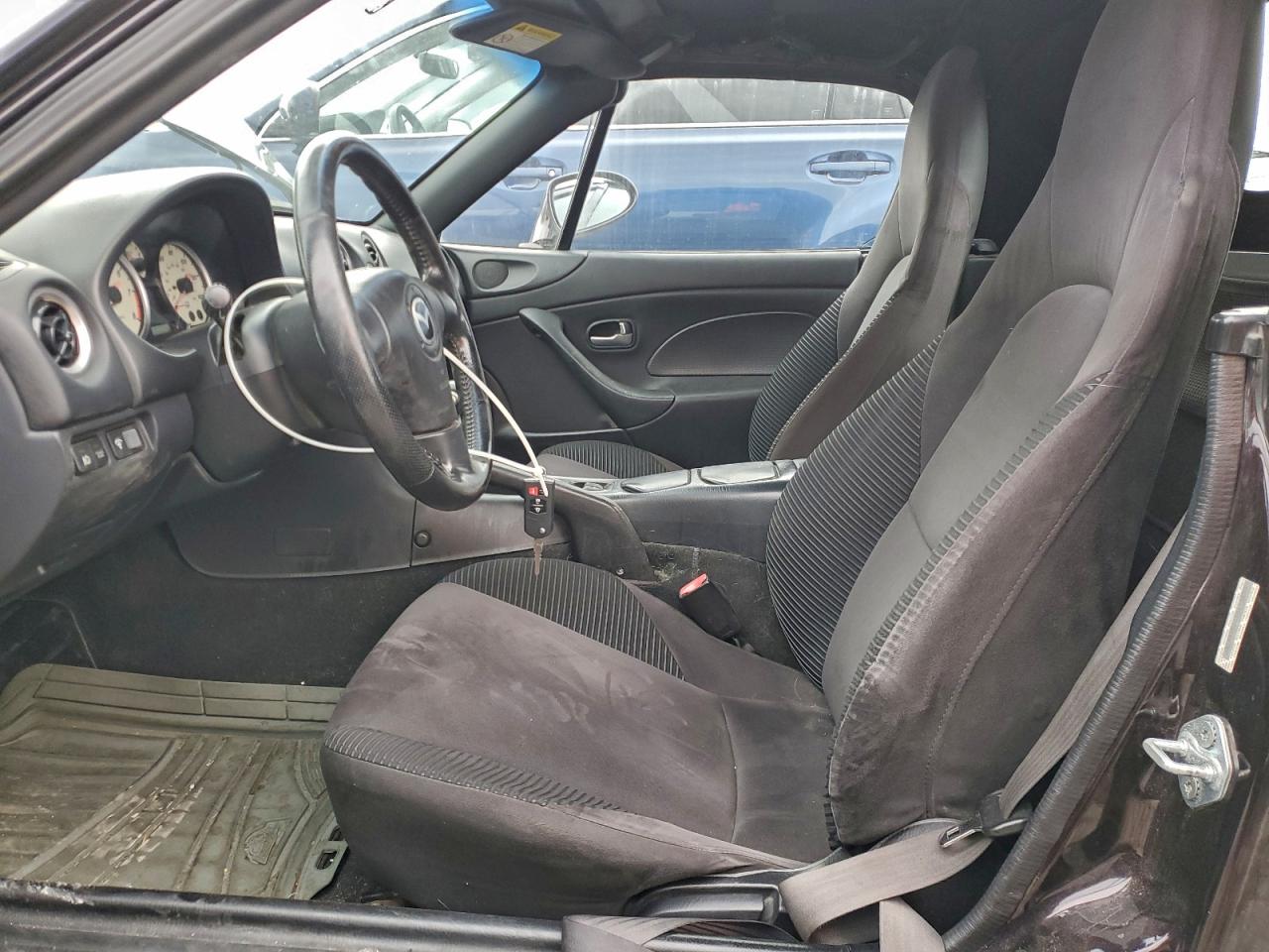 Mazda Mx5 Base Image 4