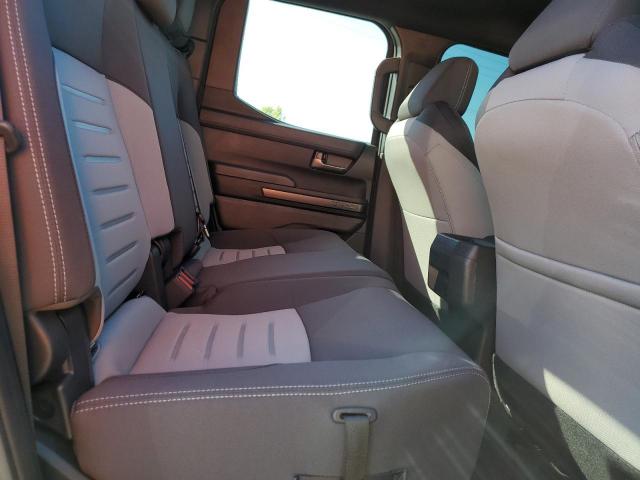 Toyota Tacoma Double Cab Image 8