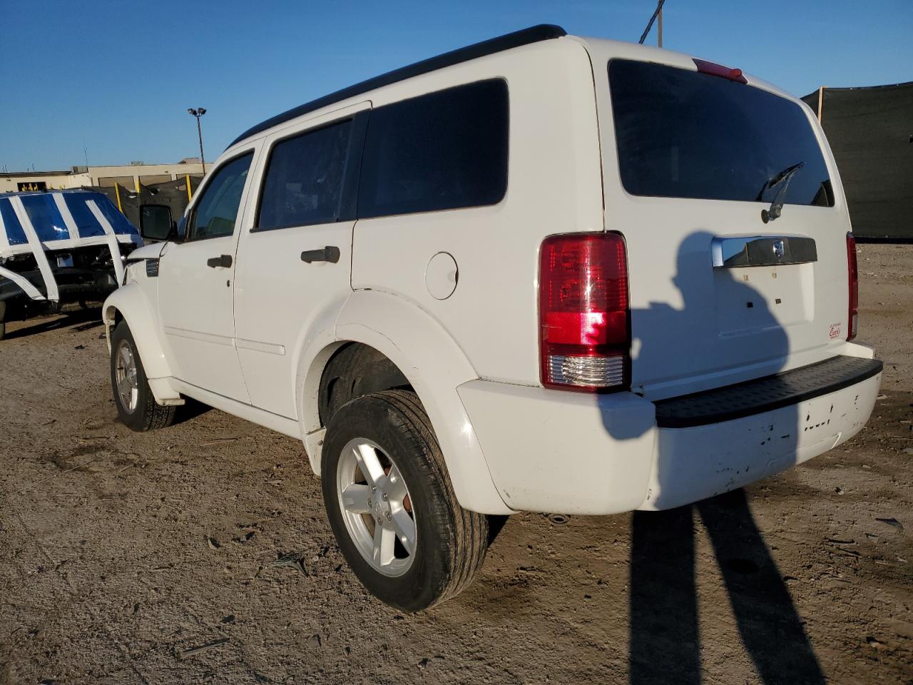 Dodge Nitro Sxt Image 2