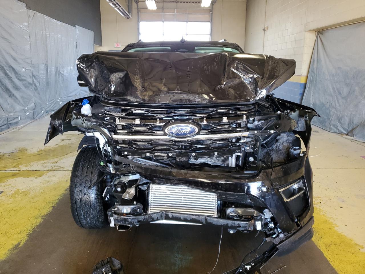 Ford Expedition Limited Image 8