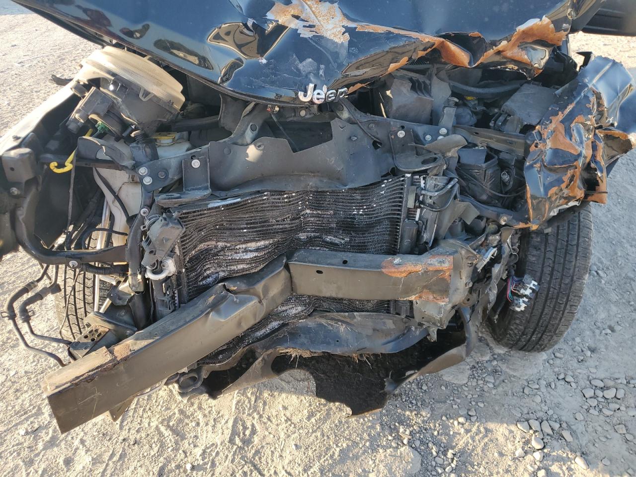 Jeep Patriot Latitude Image 9