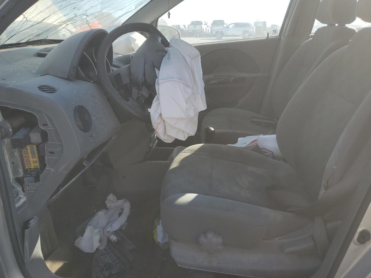 Chevrolet Aveo Image 6