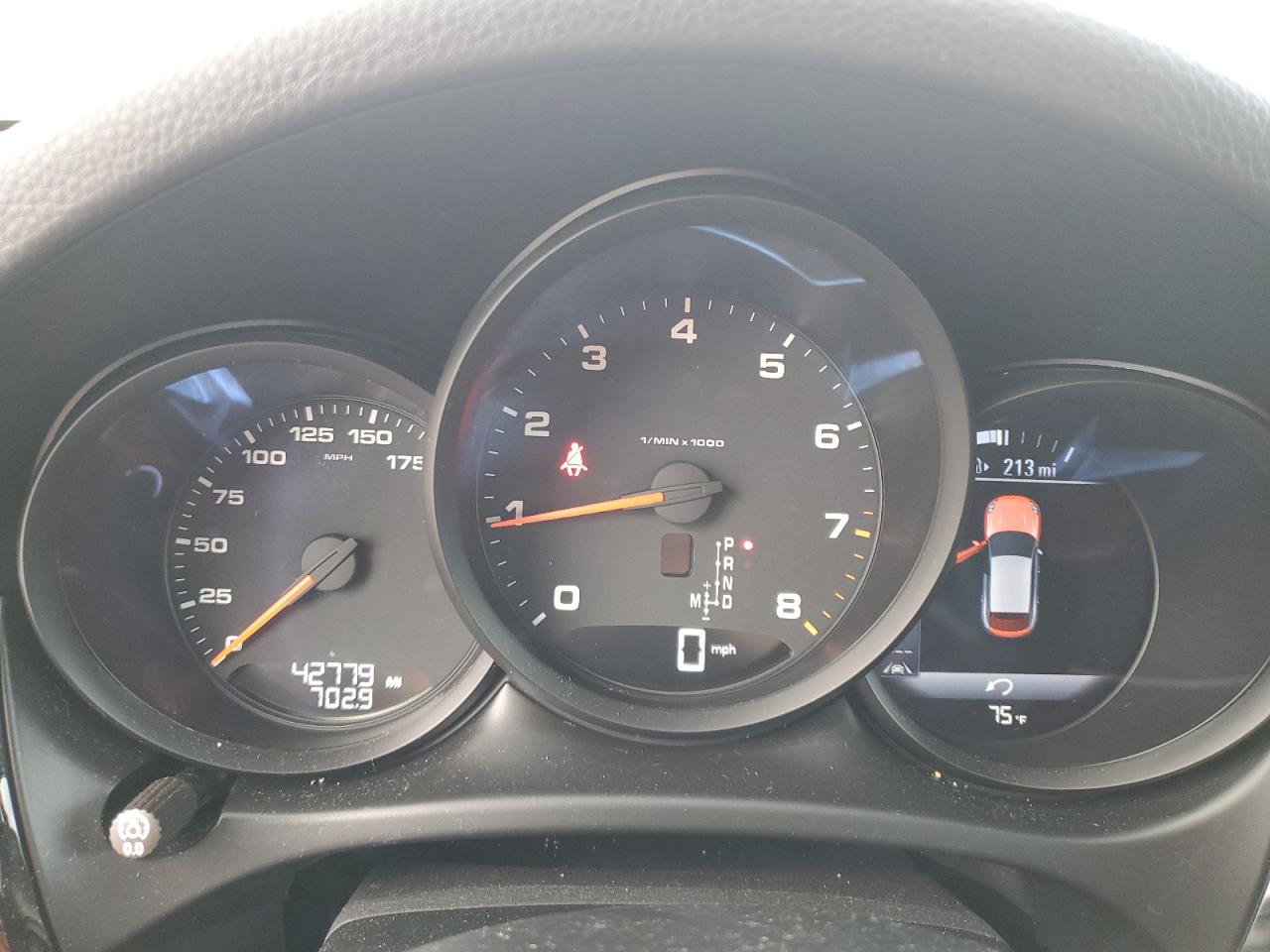 Porsche Macan Image 4