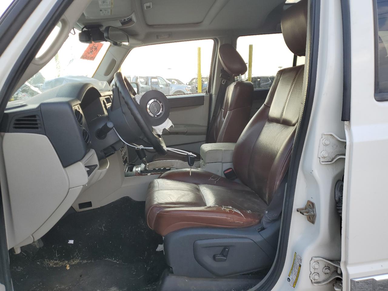 Jeep Commander Limited Image 12