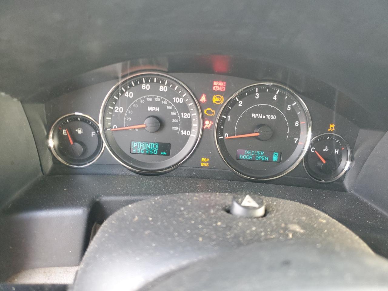 Jeep Commander Limited Image 11