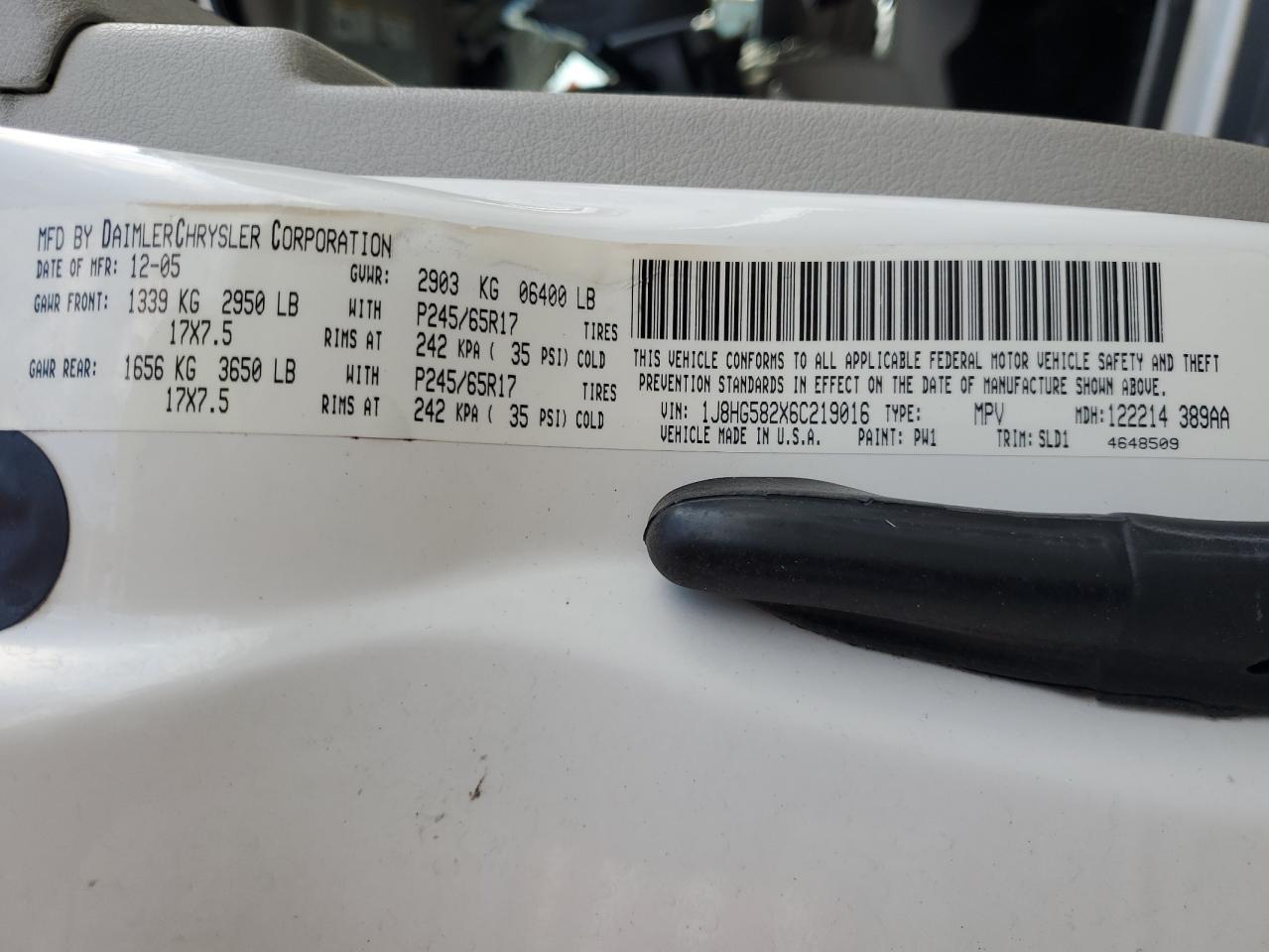 Jeep Commander Limited Image 13