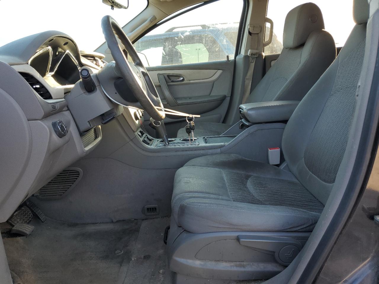 Chevrolet Traverse Ls Image 4