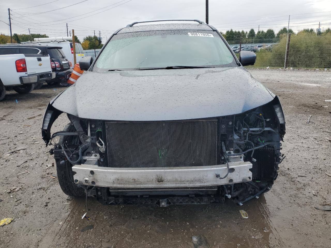 Nissan Pathfinder S Image 8