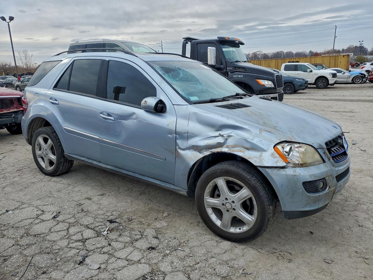 Mercedes-Benz M-Class 350 Image 5