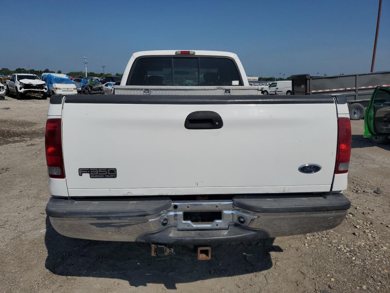 Ford F-350 Super Duty Image 6