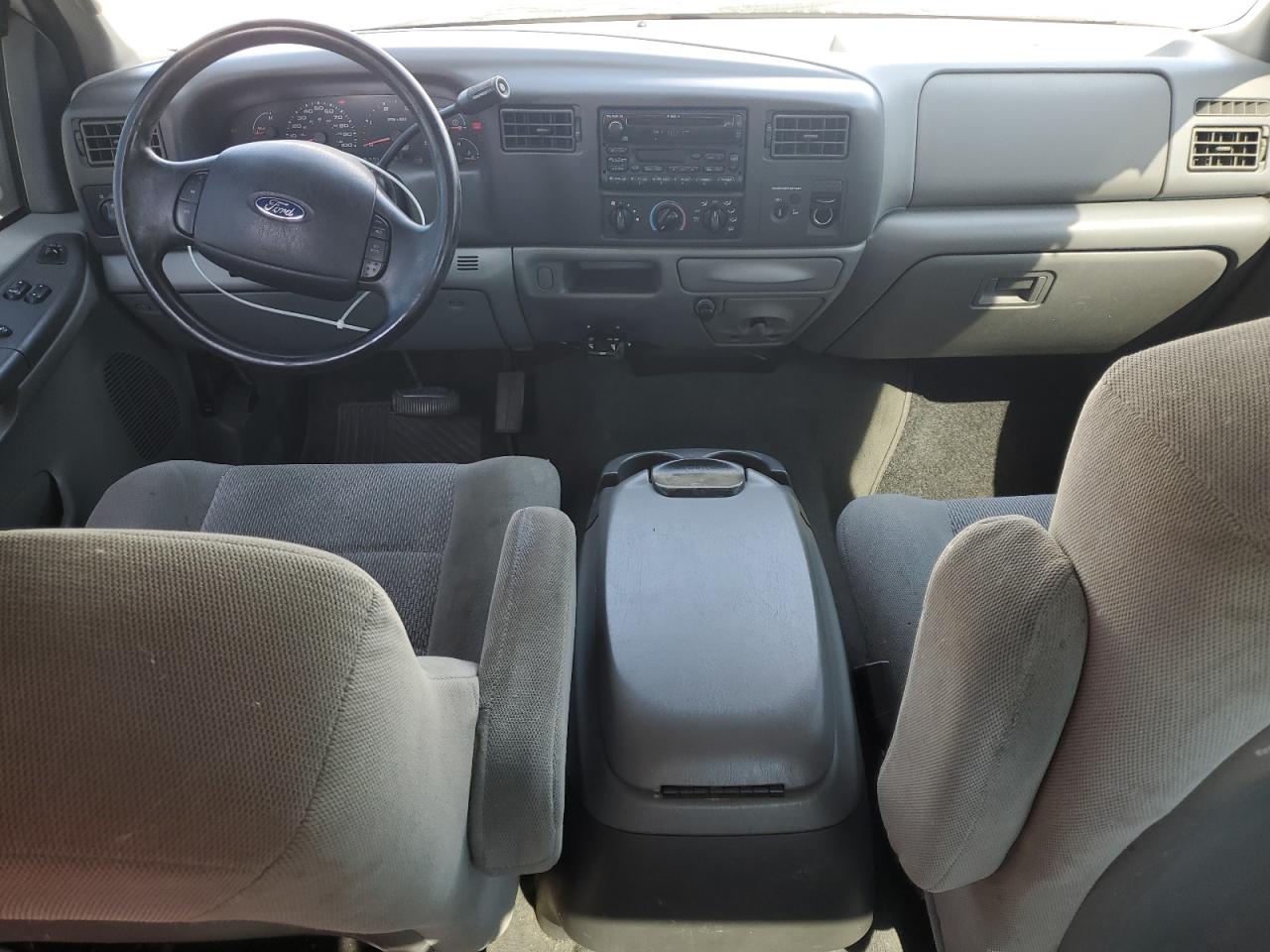 Ford F-350 Super Duty Image 7