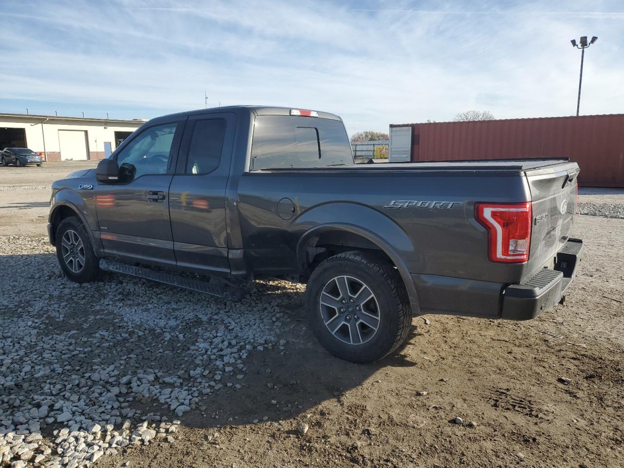 Ford F-150 Super Cab Image 2