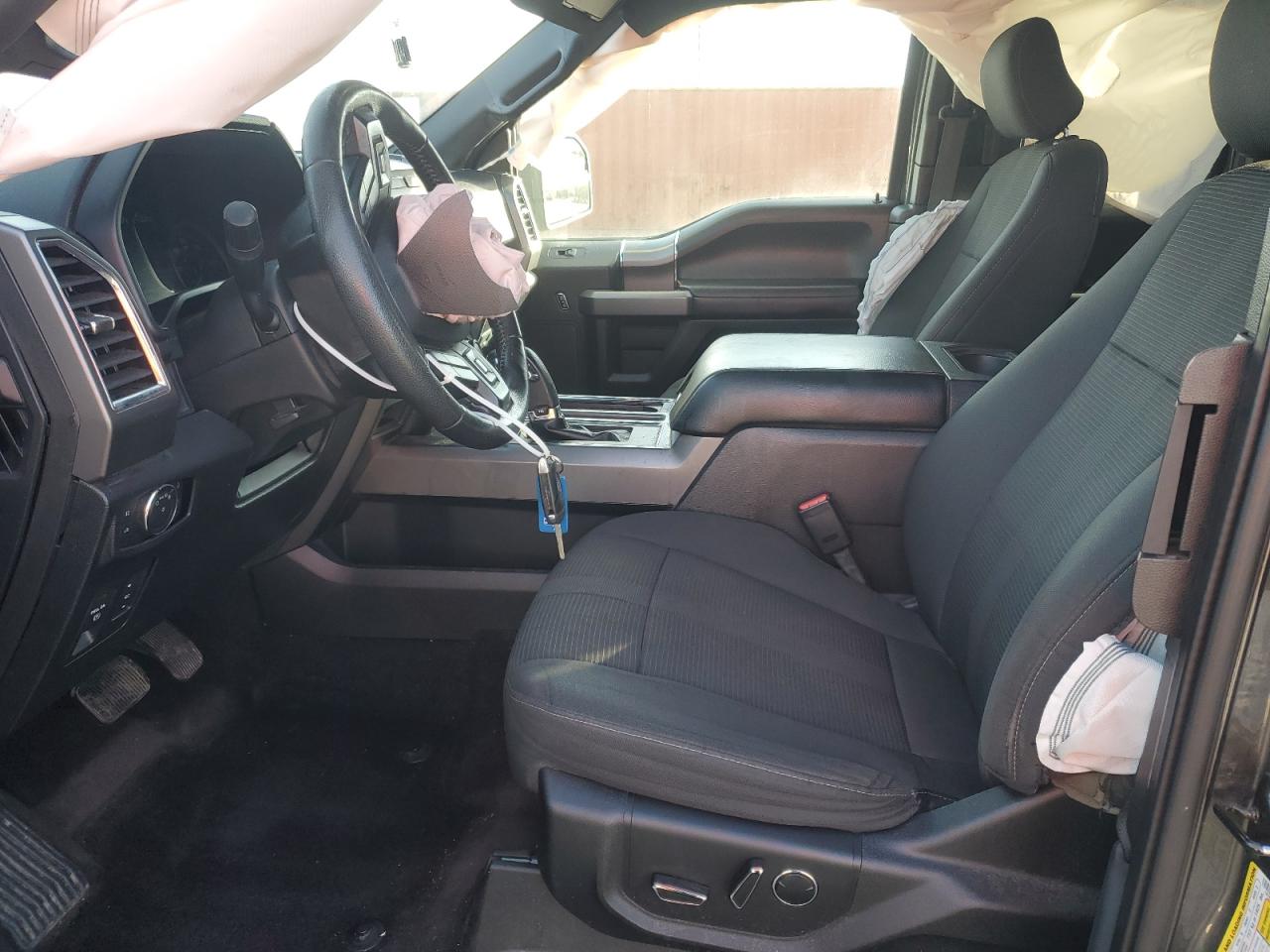 Ford F-150 Super Cab Image 9