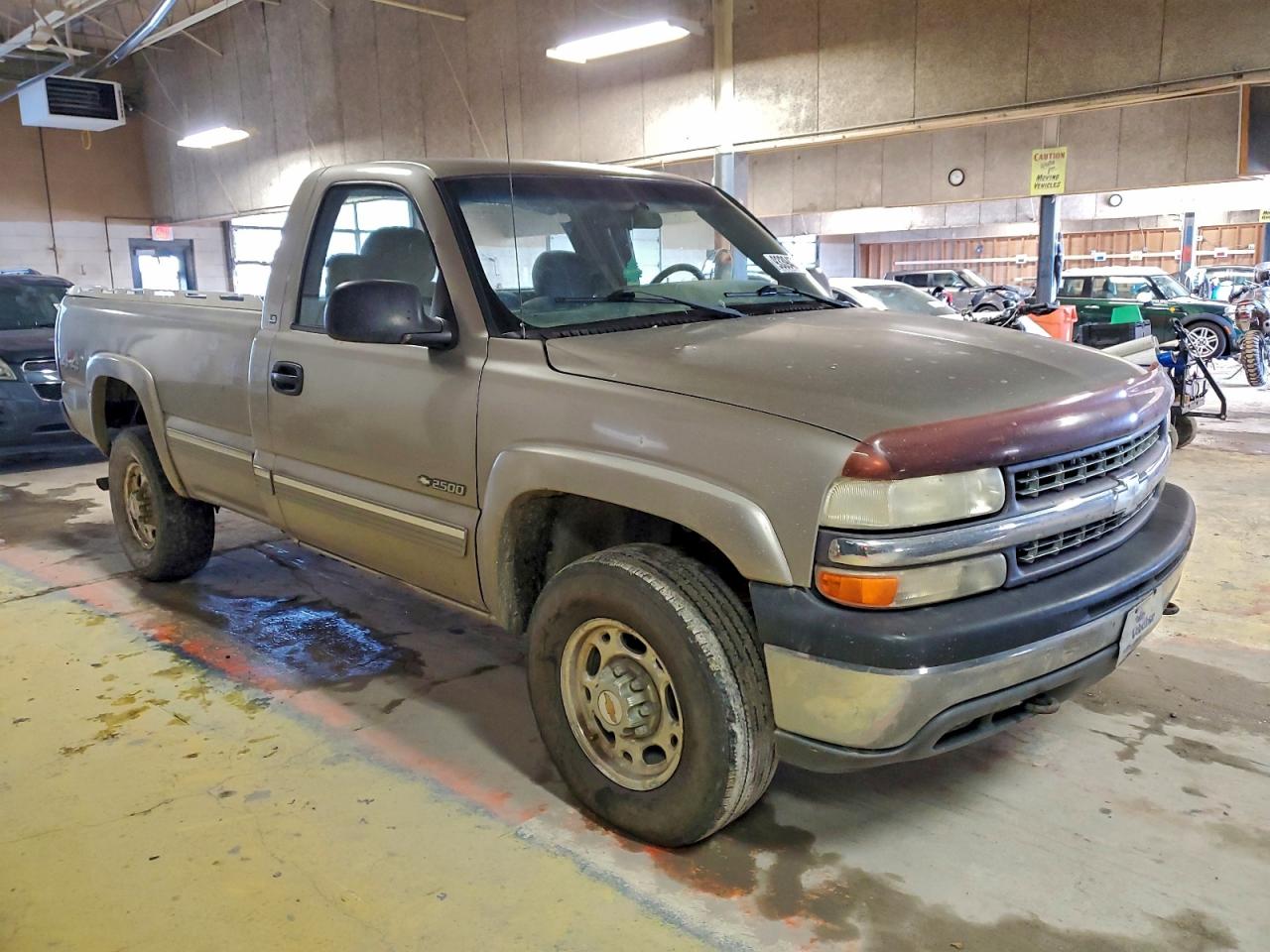 Chevrolet Silverado K2500 Image 3