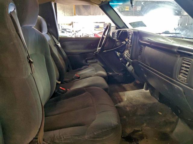 Chevrolet Silverado K2500 Image 4