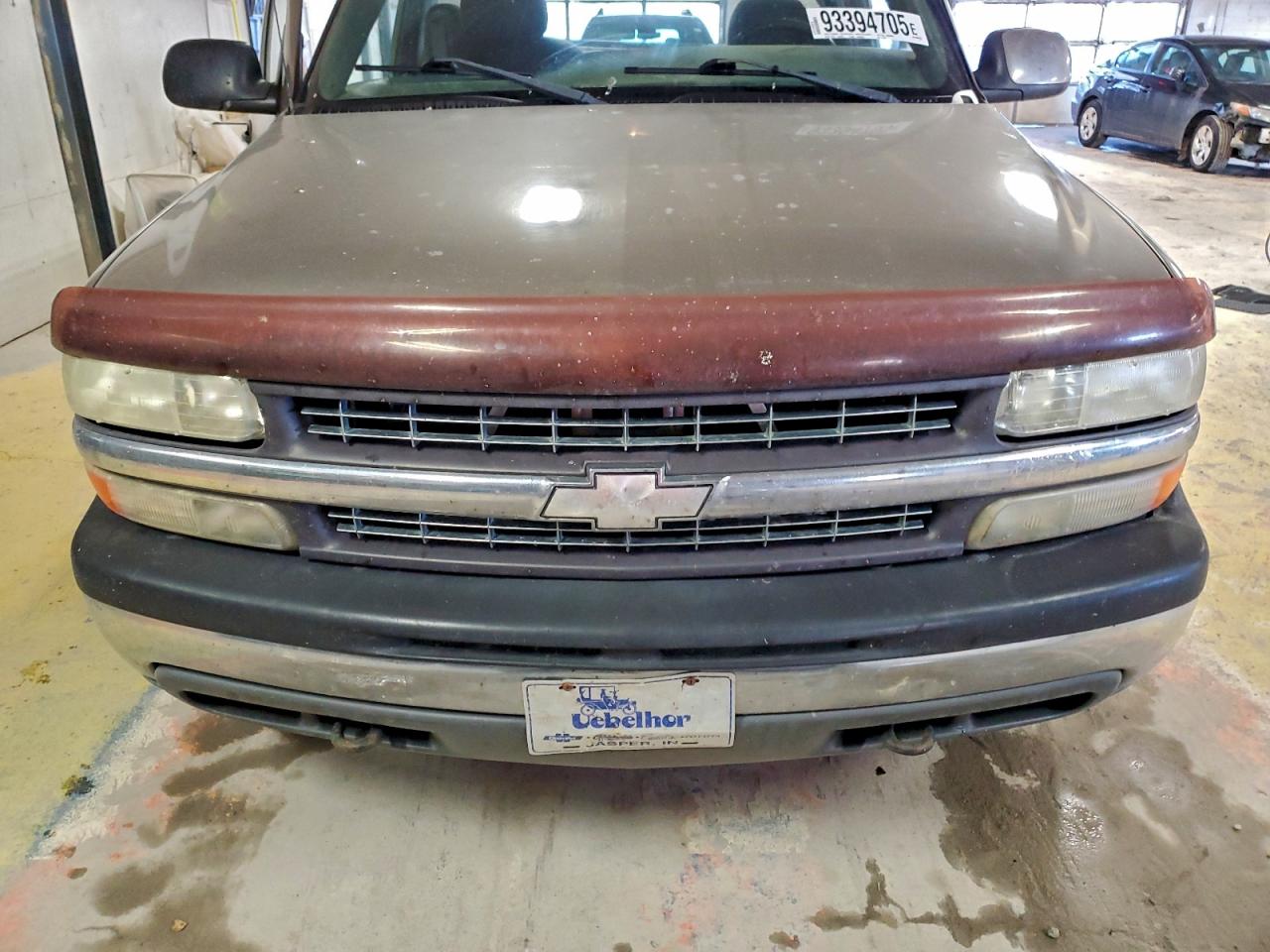 Chevrolet Silverado K2500 Image 12