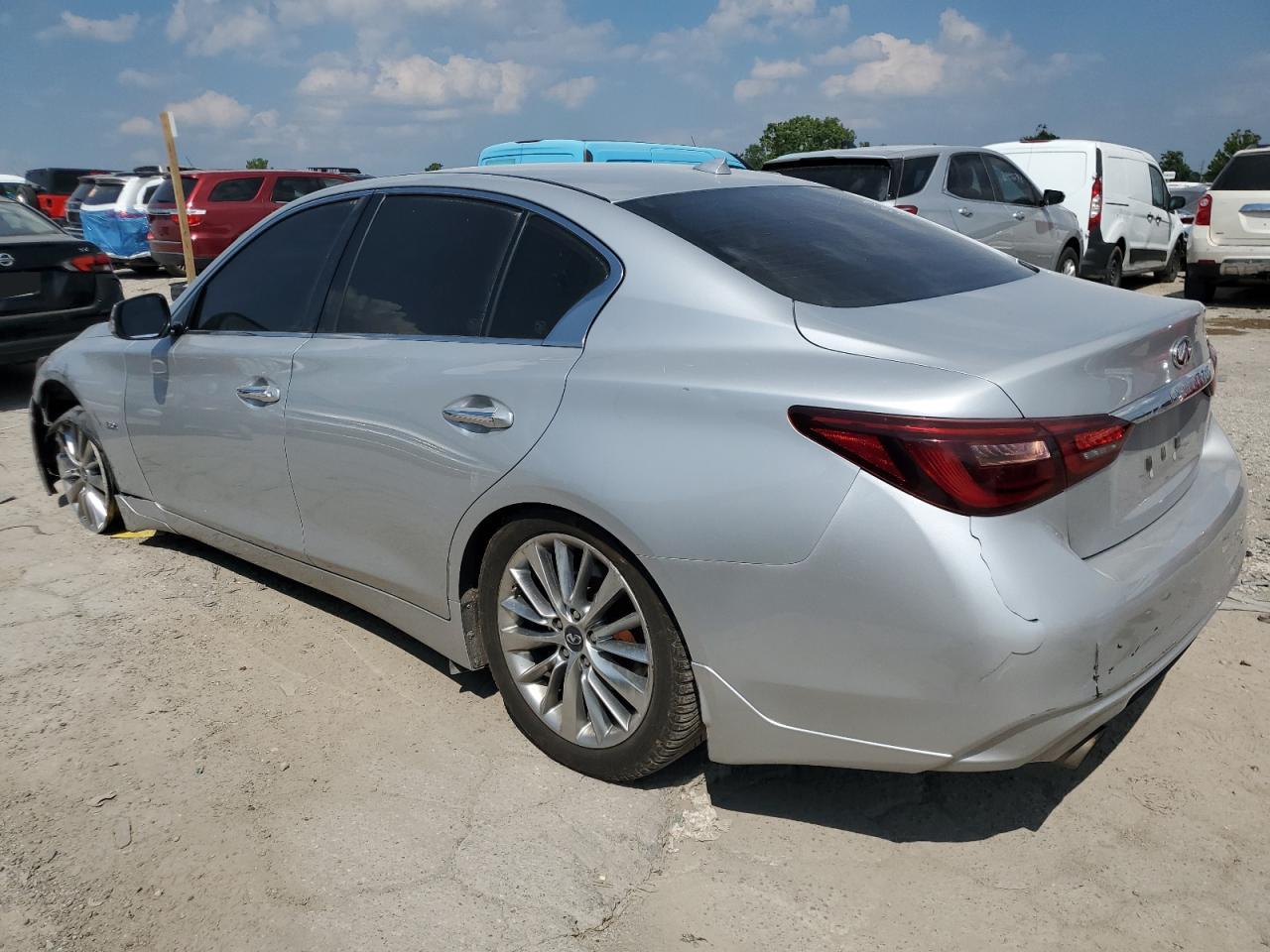 INFINITI Q50 Luxe Image 3