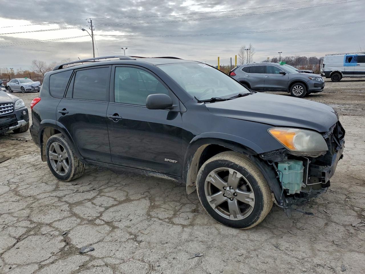 Toyota RAV4 Sport Image 3