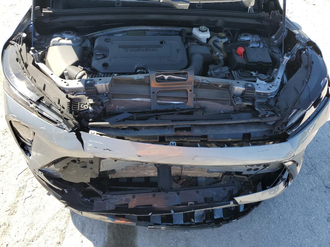 Buick Envision Essence Image 11