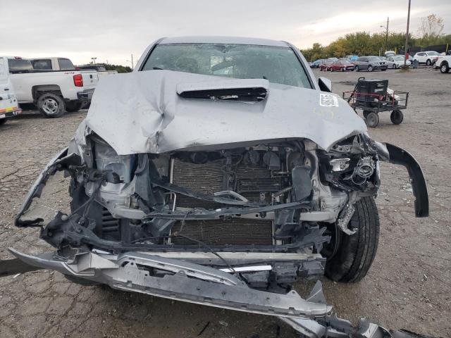 Toyota Tacoma Double Cab Image 11